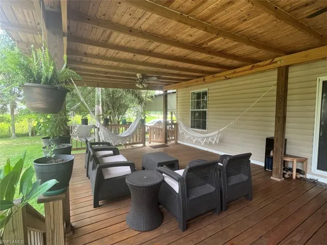 Deck with ceiling fan