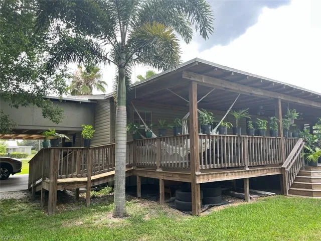 Deck with a yard