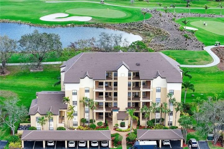 220  Vintage  CIR, Naples, FL 34119