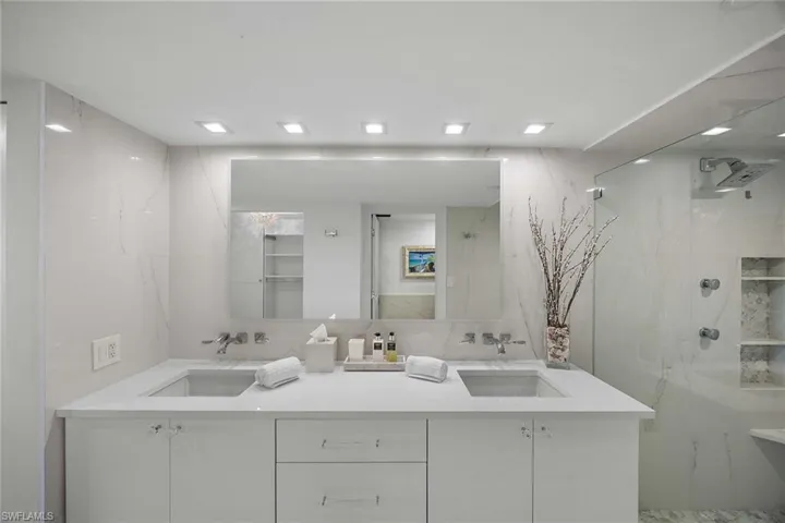 4751 Gulf Shore Blvd N 904, Naples, Florida 34103