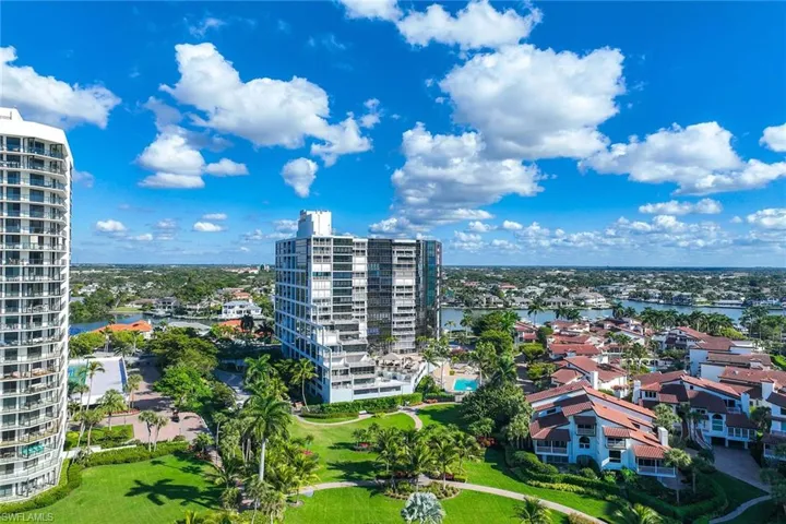 4751 Gulf Shore Blvd N 904, Naples, Florida 34103