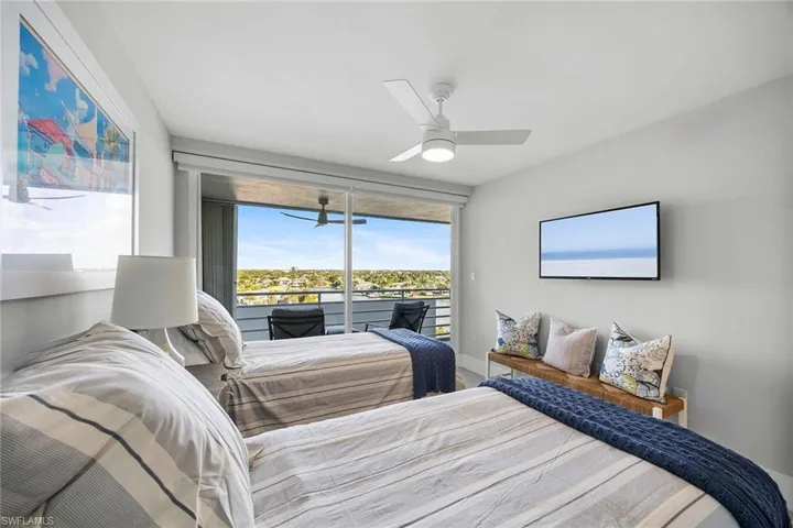 4751 Gulf Shore Blvd N 904, Naples, Florida 34103