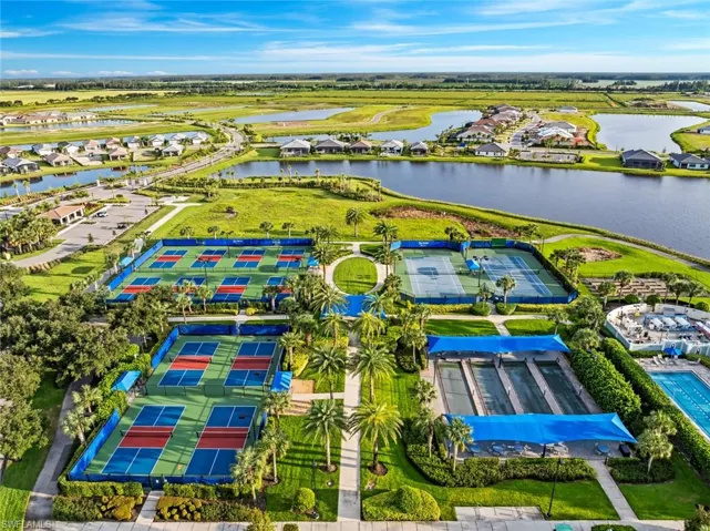Del Webb's tennis, pickleball and bocce courts