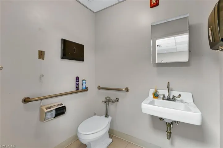 21297 Olean Blvd # B, Port Charlotte Fl 33952