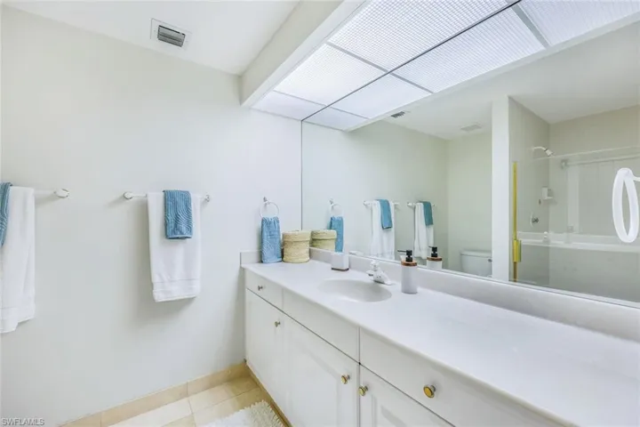 Second bedroom has adjoining ¾ bathroom, making it perfect for guests’ privacy.