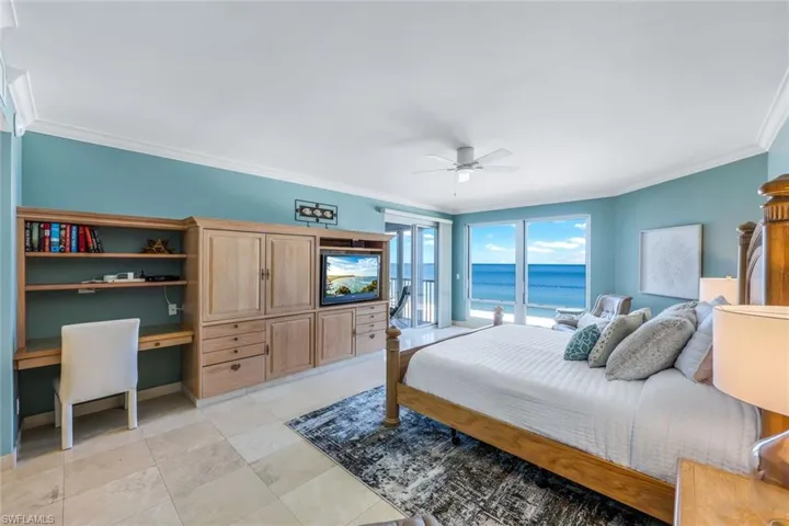 Primary suite opens to beachfront lanai. What better sound is there than to fallasleep to the lull of the ocean waves?