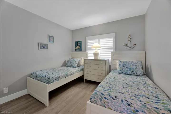 803 River Point Dr 107b, Naples, Florida 34102