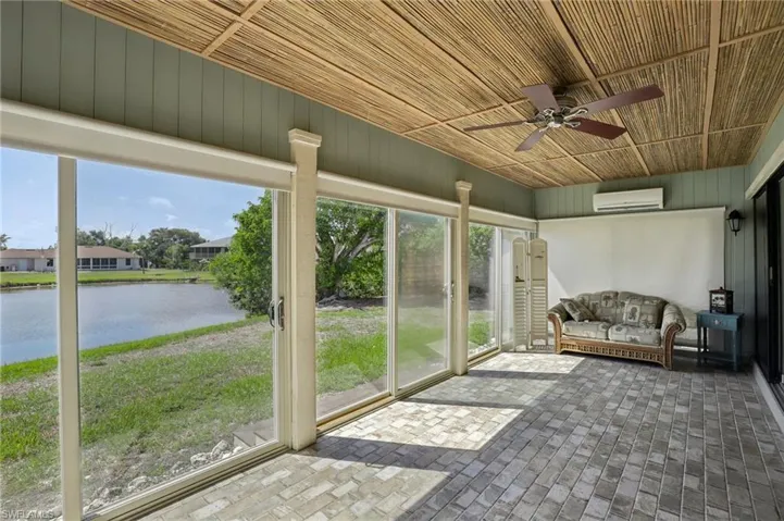 4539 Pine Village Ct, St. James City, Florida 33956