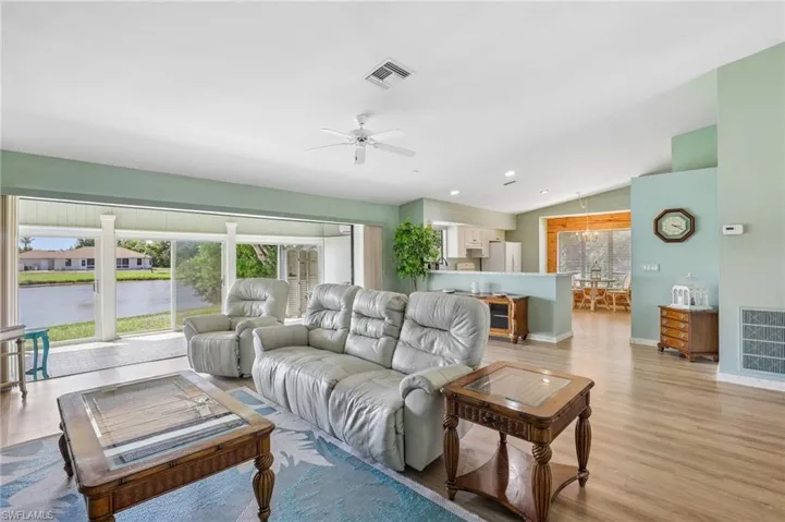 4539 Pine Village Ct, St. James City, Florida 33956