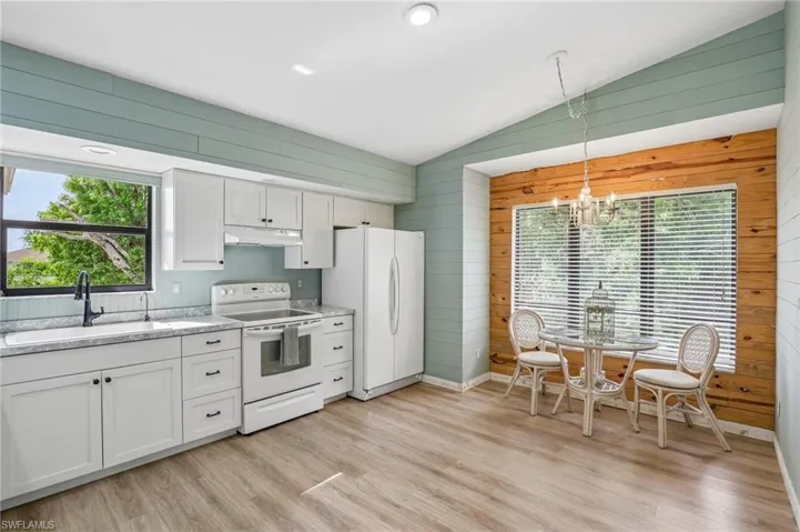 4539 Pine Village Ct, St. James City, Florida 33956