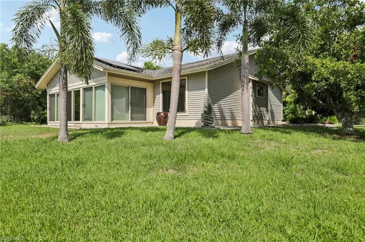 4539 Pine Village Ct, St. James City, Florida 33956