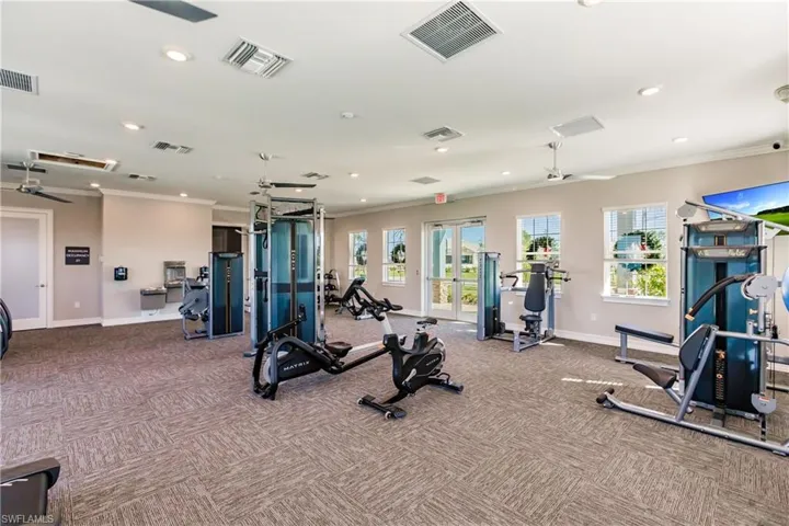 627 Parkshore Lake AVE, CAPE CORAL FL 33993