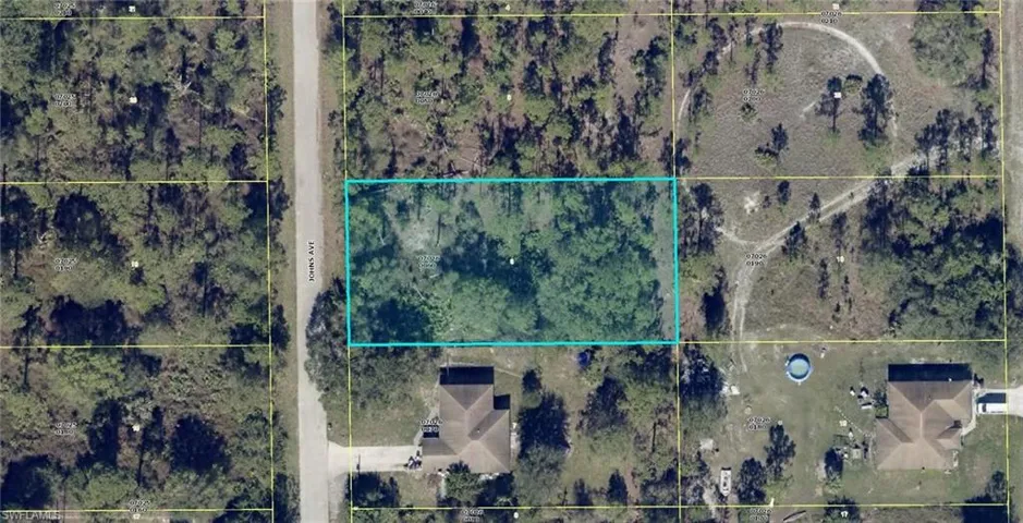 1012 Johns Ave, Lehigh Acres Fl 33972