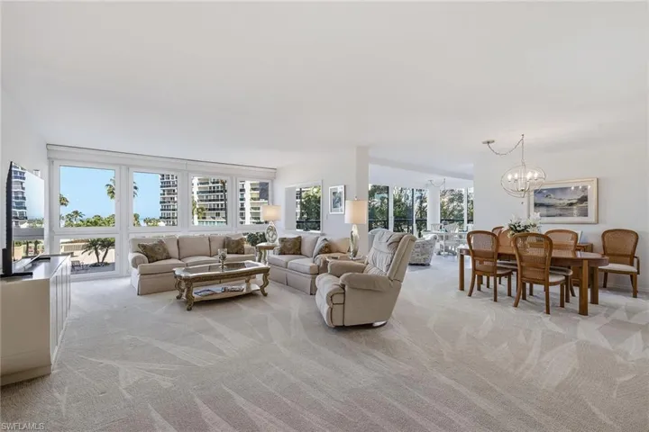 4031 Gulf Shore Blvd N 3b, Naples, Florida 34103