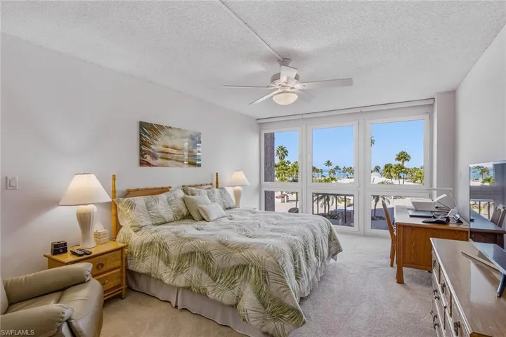 4031 Gulf Shore Blvd N 3b, Naples, Florida 34103