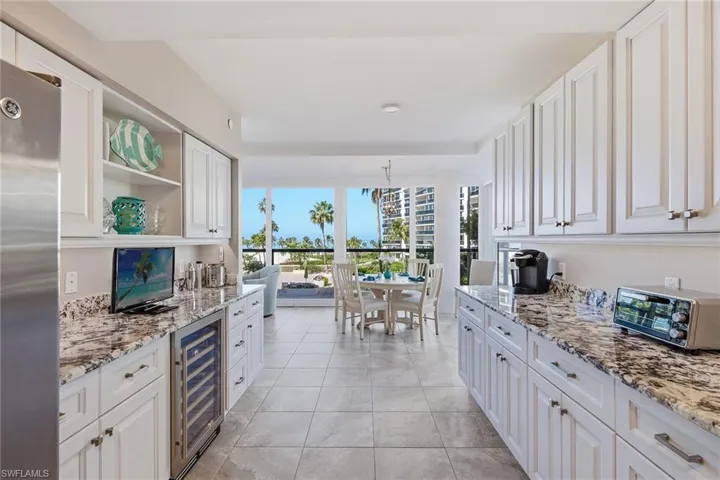 4031 Gulf Shore Blvd N 3b, Naples, Florida 34103
