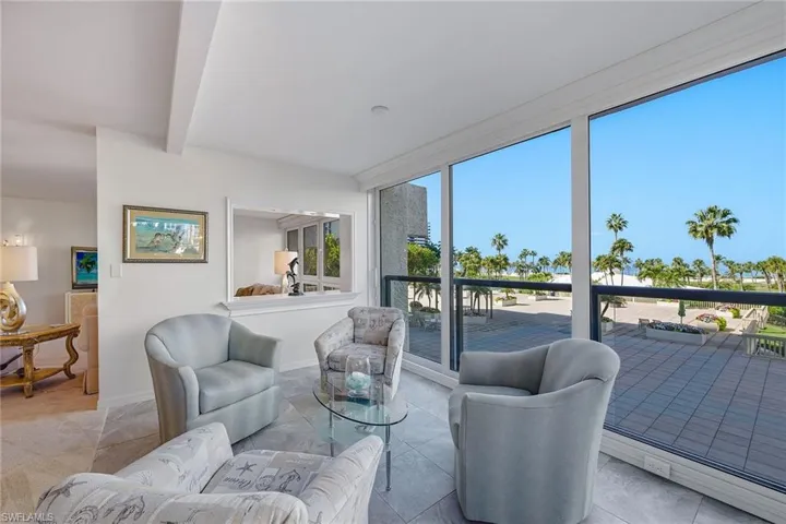 4031 Gulf Shore Blvd N 3b, Naples, Florida 34103