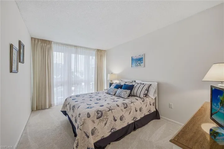4031 Gulf Shore Blvd N 3b, Naples, Florida 34103