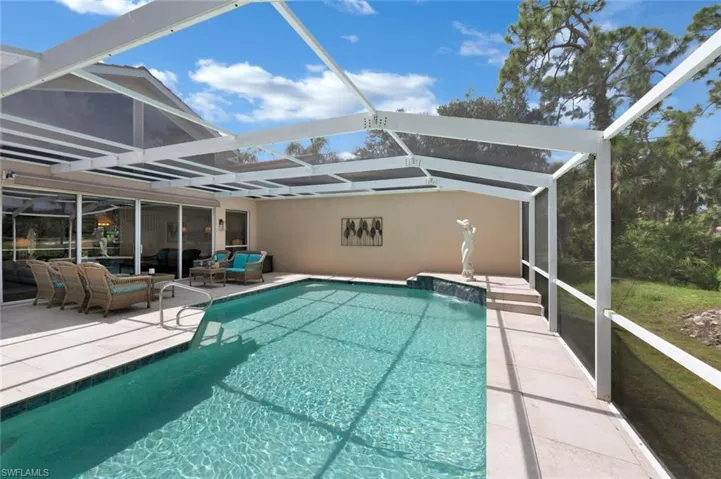Screened in Pool