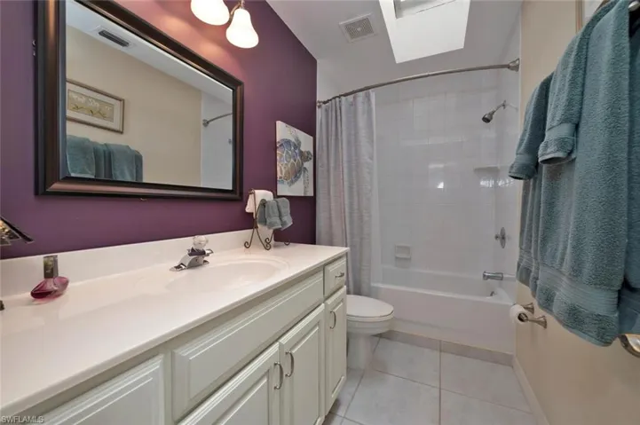 2nd Floor Bathroom