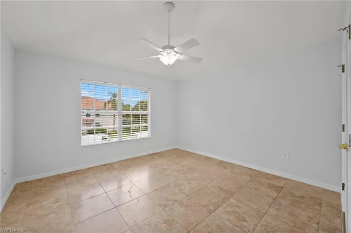1084  Hampton  CIR, Naples, FL 34105