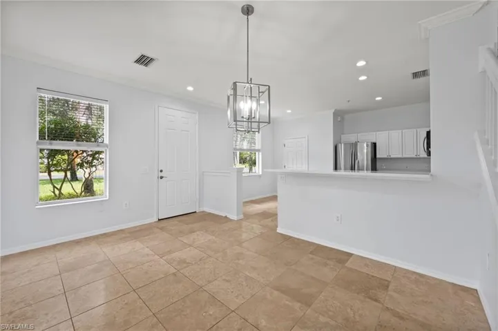 1084  Hampton  CIR, Naples, FL 34105