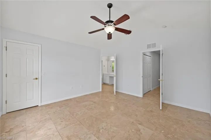 1084  Hampton  CIR, Naples, FL 34105