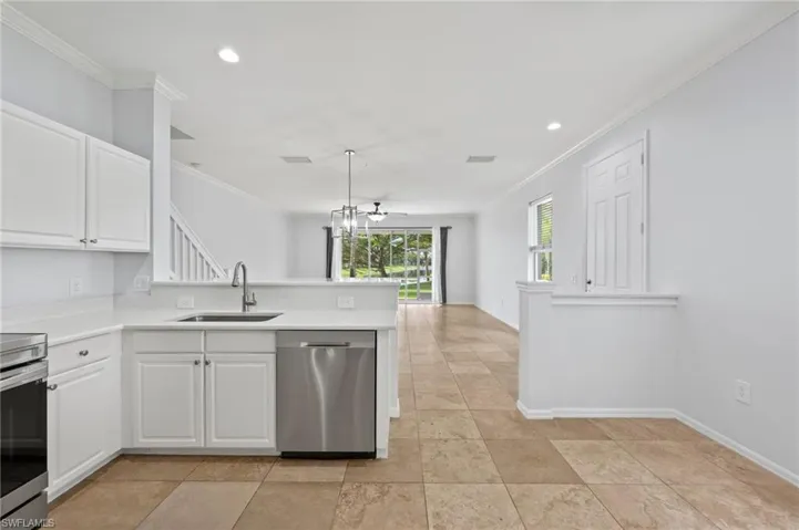 1084  Hampton  CIR, Naples, FL 34105