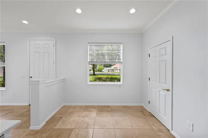 1084  Hampton  CIR, Naples, FL 34105