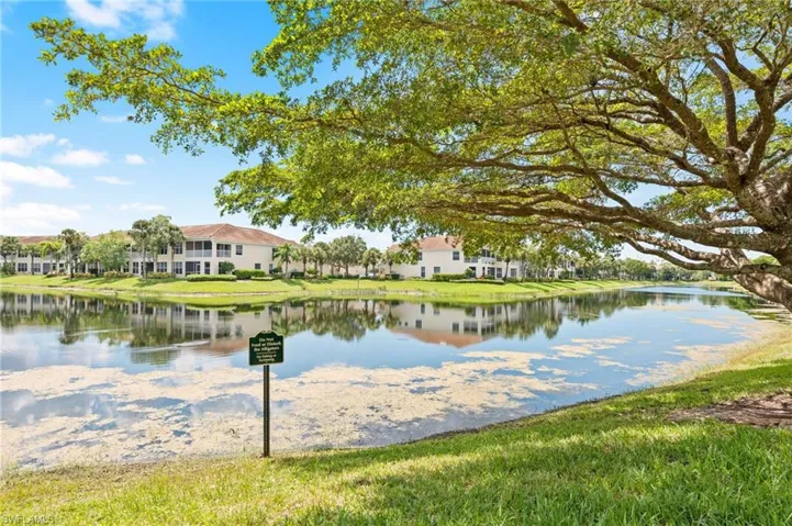 1084  Hampton  CIR, Naples, FL 34105