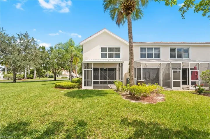 1084  Hampton  CIR, Naples, FL 34105