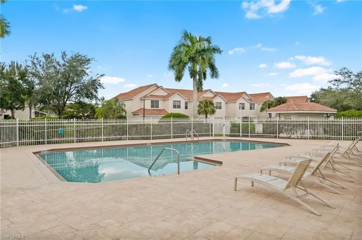 1084  Hampton  CIR, Naples, FL 34105