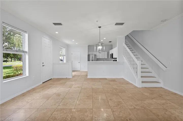 1084  Hampton  CIR, Naples, FL 34105