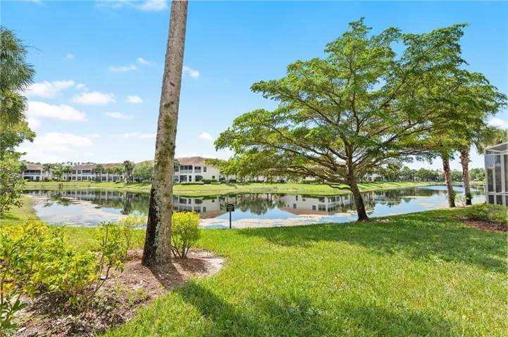 1084  Hampton  CIR, Naples, FL 34105
