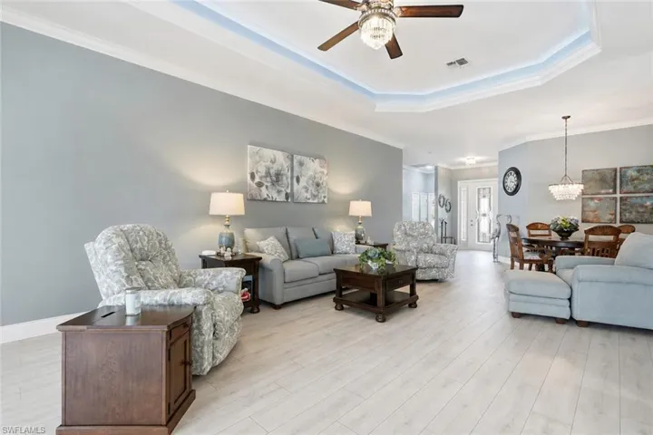 3662 Grand Cypress Dr, Naples, Florida 34119