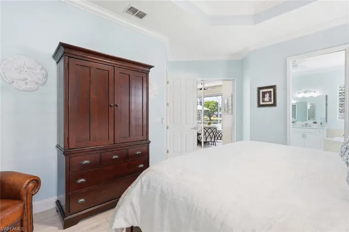 3662 Grand Cypress Dr, Naples, Florida 34119