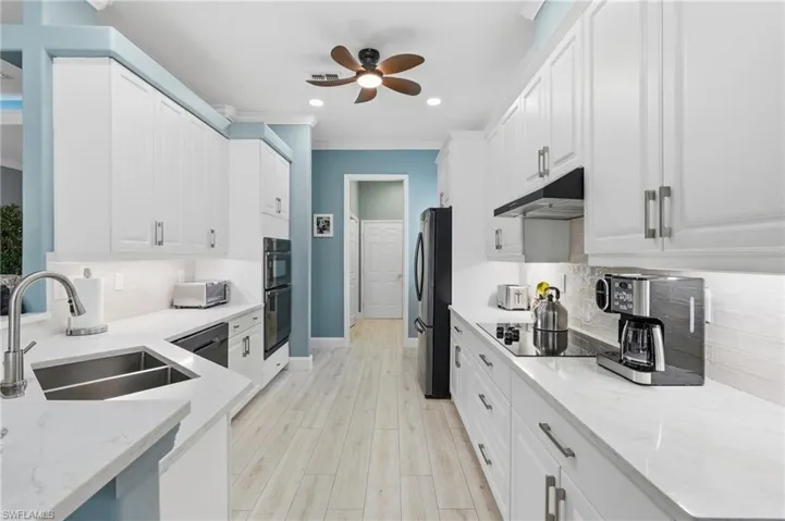 3662 Grand Cypress Dr, Naples, Florida 34119