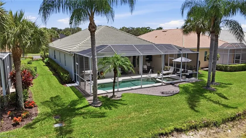 3662 Grand Cypress Dr, Naples, Florida 34119