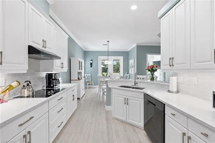 3662 Grand Cypress Dr, Naples, Florida 34119