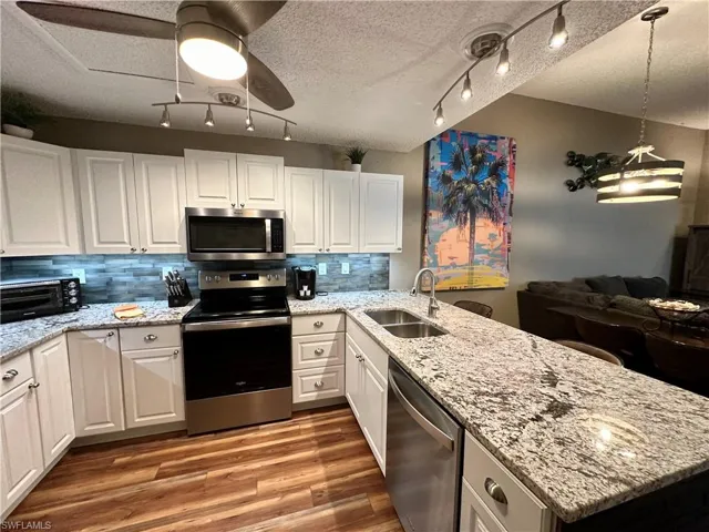 15427 Crystal Lake Dr, North Fort Myers, Florida 33917