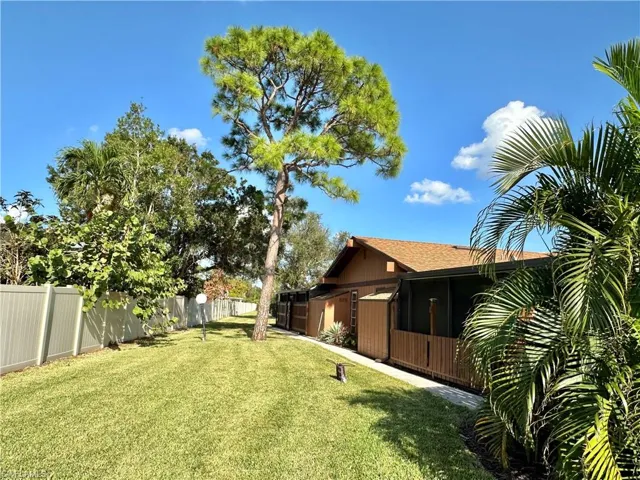 15427 Crystal Lake Dr, North Fort Myers, Florida 33917