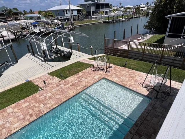 3620 Emerald Ave, St. James City, Florida 33956