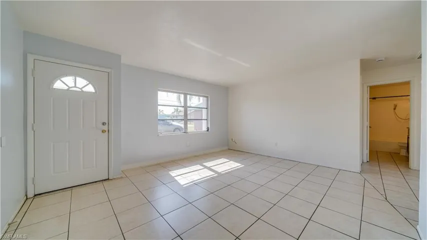 107 SW 16th  TER, Cape Coral, FL 33991