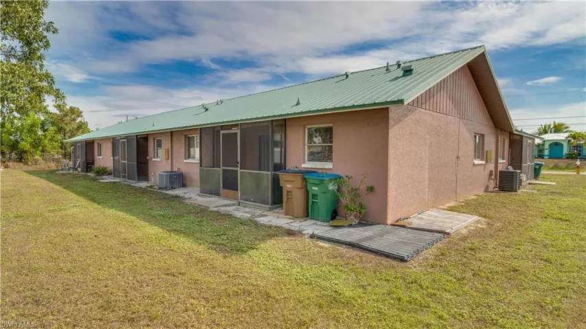 107 SW 16th  TER, Cape Coral, FL 33991