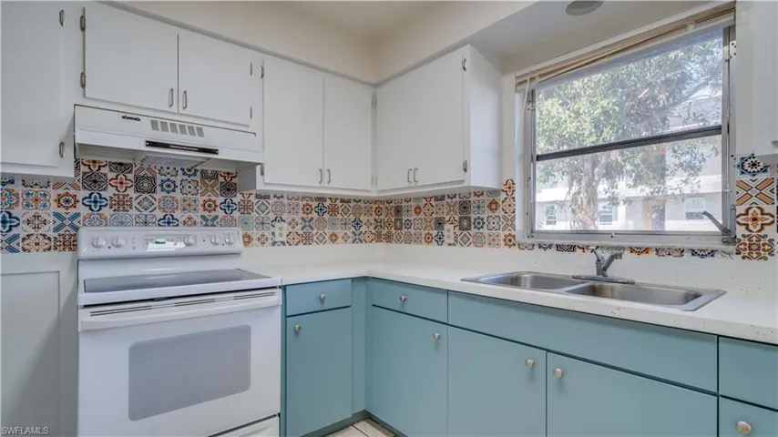 107 SW 16th  TER, Cape Coral, FL 33991