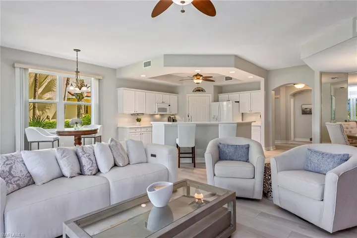1263 Rialto Way 102, Naples, Florida 34114
