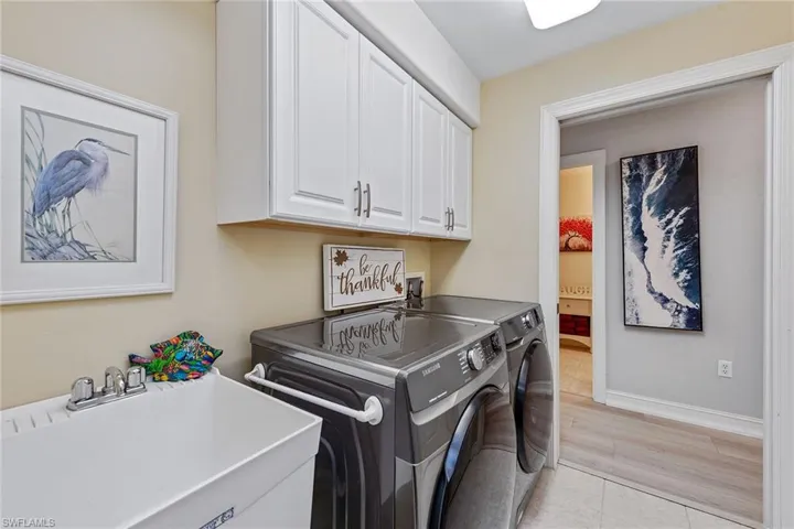 1263 Rialto Way 102, Naples, Florida 34114