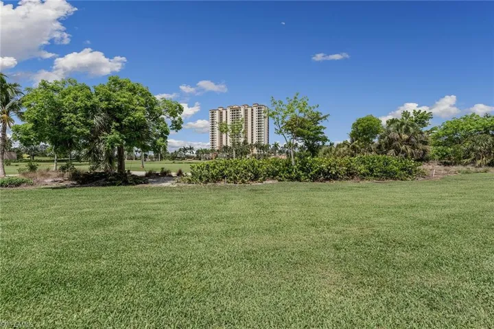 1263 Rialto Way 102, Naples, Florida 34114