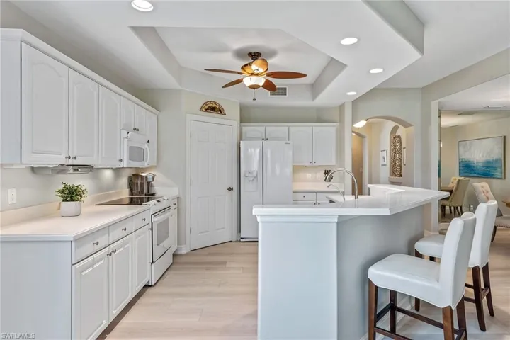1263 Rialto Way 102, Naples, Florida 34114