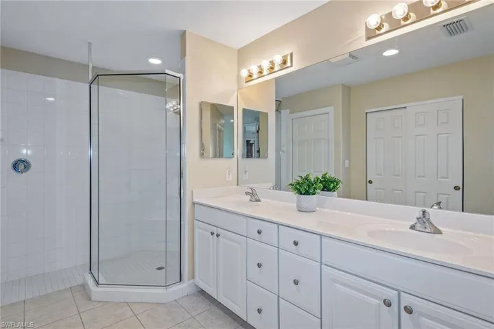1263 Rialto Way 102, Naples, Florida 34114
